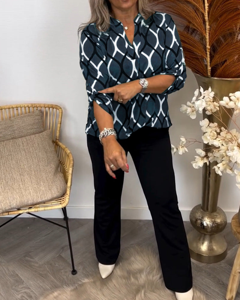 Loréna™ – Blouse Élégante à Motif Graphique