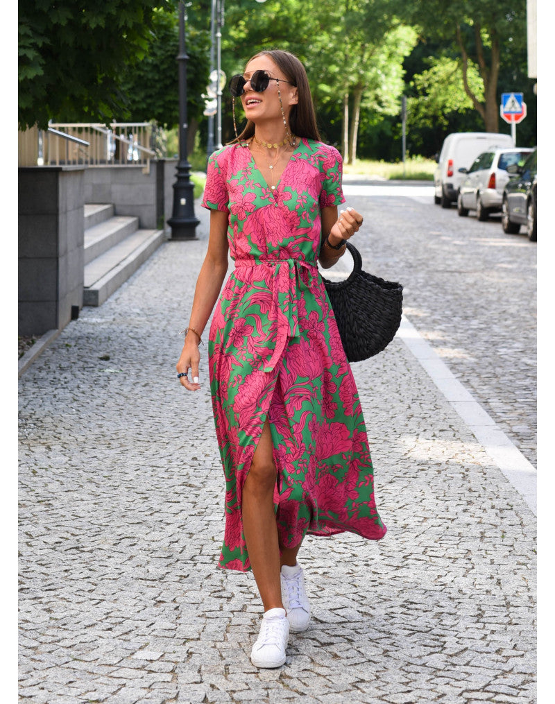 Robe Fleurie Élégante et Confortable