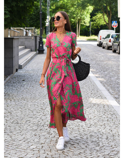 Robe Fleurie Élégante et Confortable