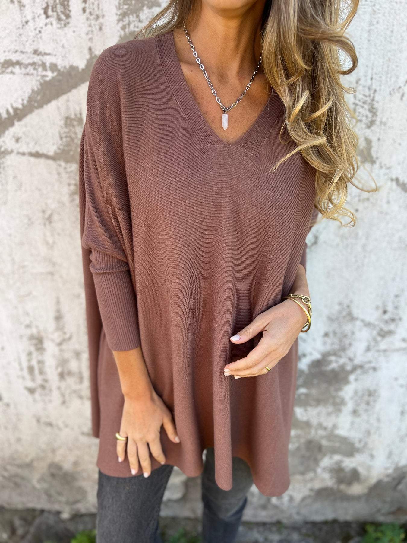 Liliane™ – Pull-over Doux à Col V et Manches Longues
